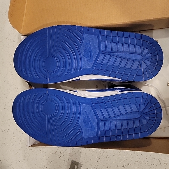 Wmns Nike Air Jordan 1 Mid 'Kentucky Blue' -- Size W11/M9.5 (With Box) - Picture 9 of 9